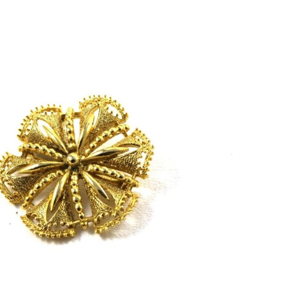 Vintage Gold Tone Floral Brooch Pin
